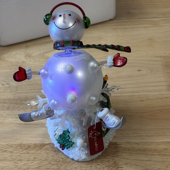 JCPENNEY HOME COLLECTION LIGHTED ACRYLIC SKIING SNOWMAN W/BOX-RAINBOW COLORS! - Picture 3 of 15